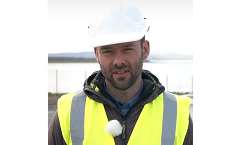 Portrait of Darren O'Leary wearing an Uisce Éireann uniform